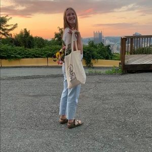 Meet your Posher, Toni